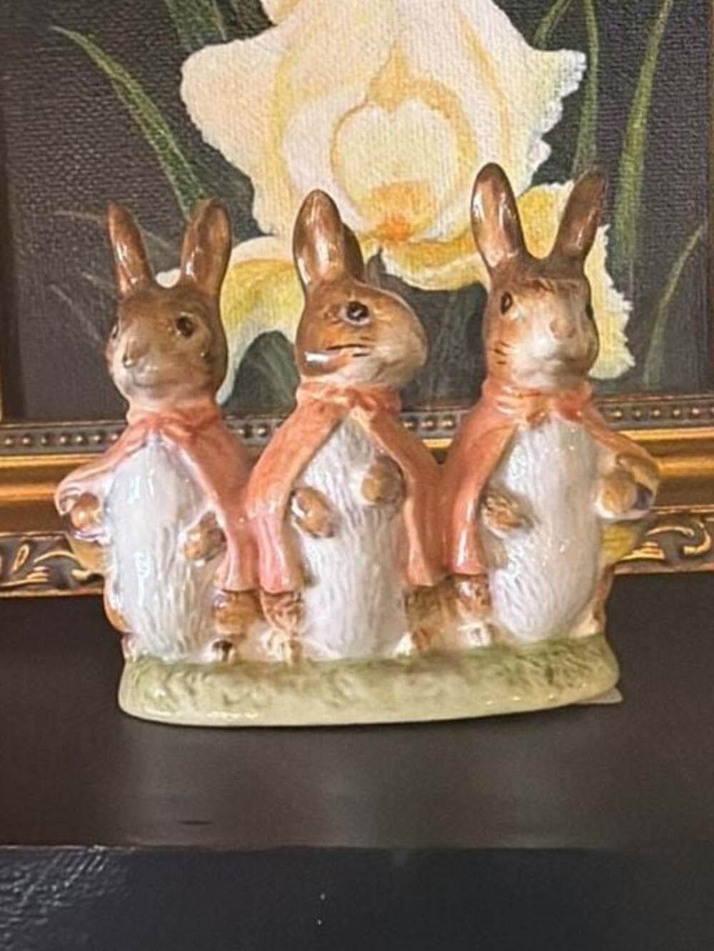Beatrix Potter Flopsy Mopsy and Cottontail Figurine Beswick England